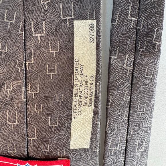 Vintage 2003 Buffalo Bills Silk Tie Gray NFL Football Made in USA Y2K Retro EUC - Picture 5 of 6